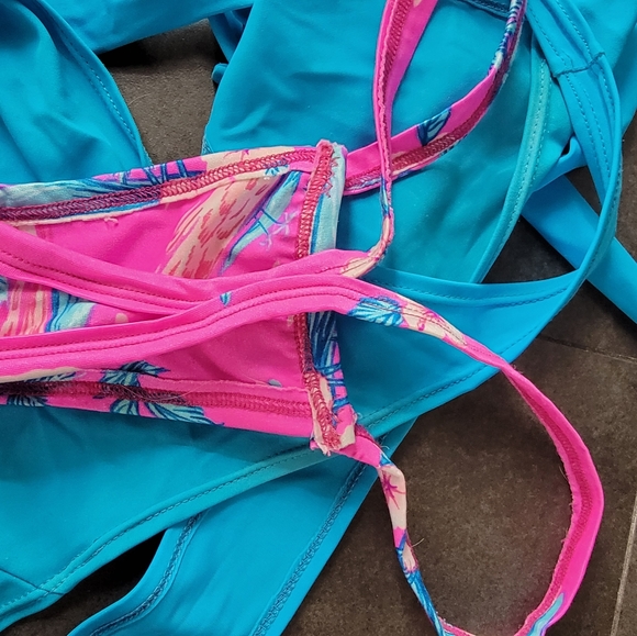 Wrap-around top with matching thong - Picture 3 of 3